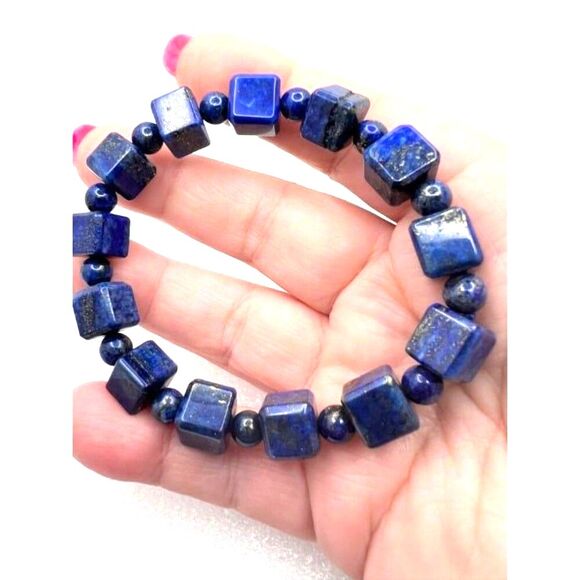 Beautiful Lapis Beaded Bracelet - Picture 2 of 4